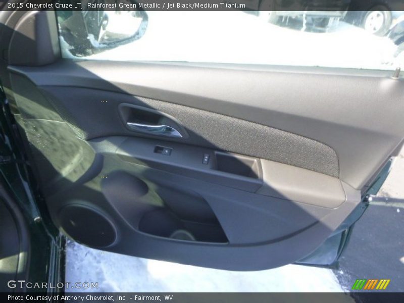 Rainforest Green Metallic / Jet Black/Medium Titanium 2015 Chevrolet Cruze LT