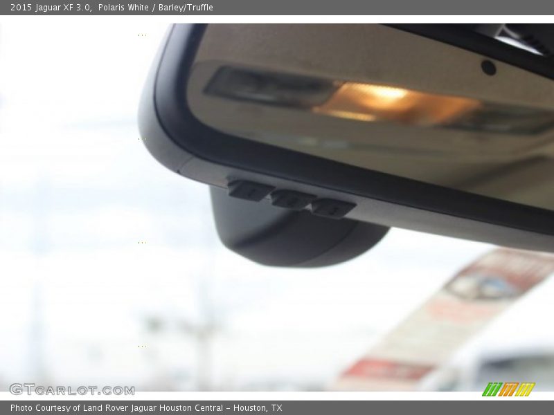 Polaris White / Barley/Truffle 2015 Jaguar XF 3.0