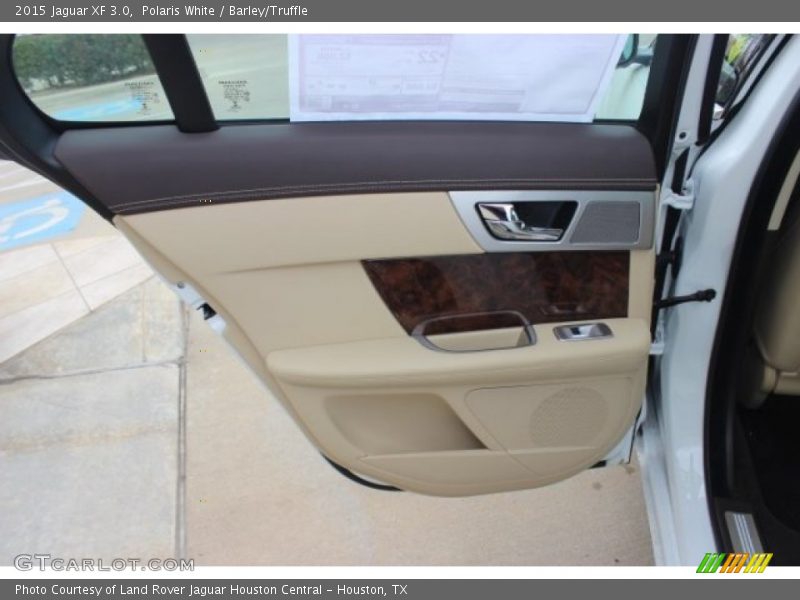 Polaris White / Barley/Truffle 2015 Jaguar XF 3.0