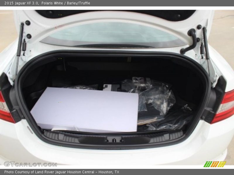 Polaris White / Barley/Truffle 2015 Jaguar XF 3.0