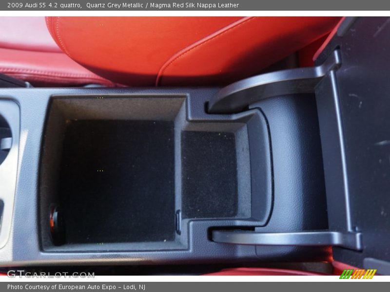 Quartz Grey Metallic / Magma Red Silk Nappa Leather 2009 Audi S5 4.2 quattro