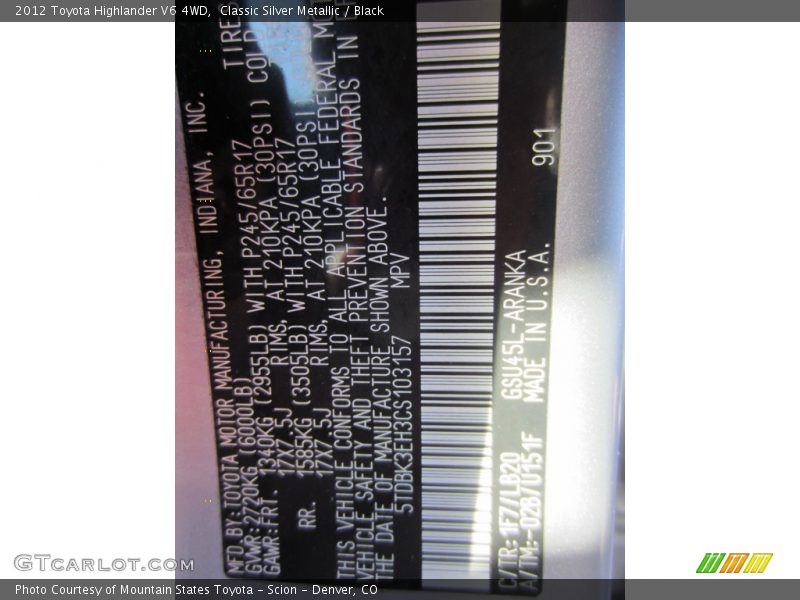 Classic Silver Metallic / Black 2012 Toyota Highlander V6 4WD