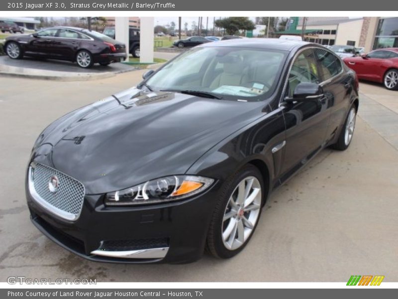 Front 3/4 View of 2015 XF 3.0