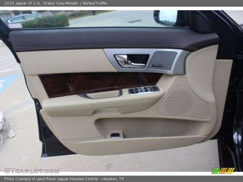Stratus Grey Metallic / Barley/Truffle 2015 Jaguar XF 3.0
