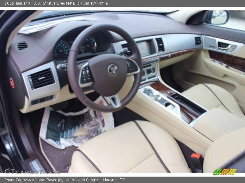 Stratus Grey Metallic / Barley/Truffle 2015 Jaguar XF 3.0