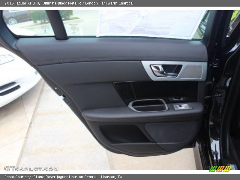Ultimate Black Metallic / London Tan/Warm Charcoal 2015 Jaguar XF 3.0