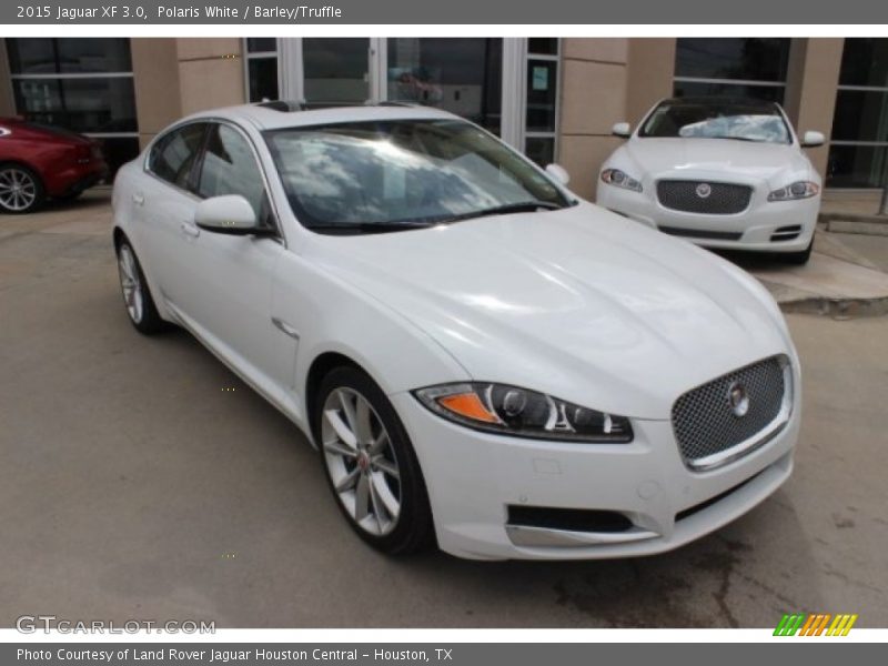 Front 3/4 View of 2015 XF 3.0