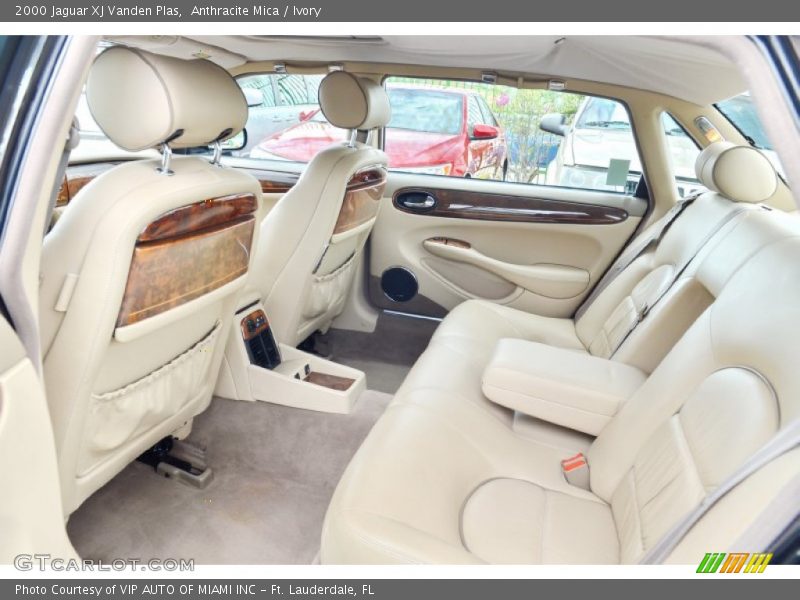 Anthracite Mica / Ivory 2000 Jaguar XJ Vanden Plas