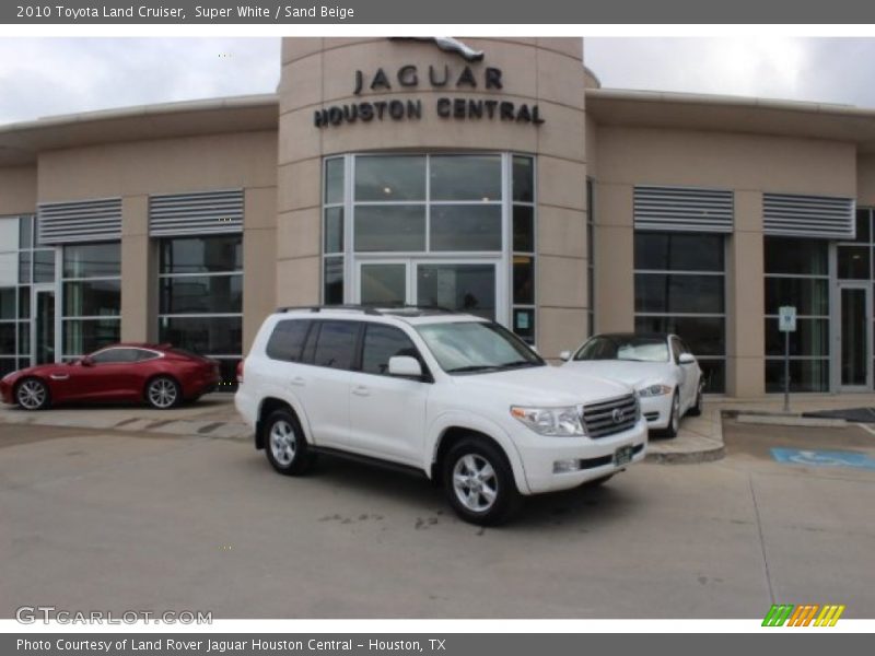 Super White / Sand Beige 2010 Toyota Land Cruiser