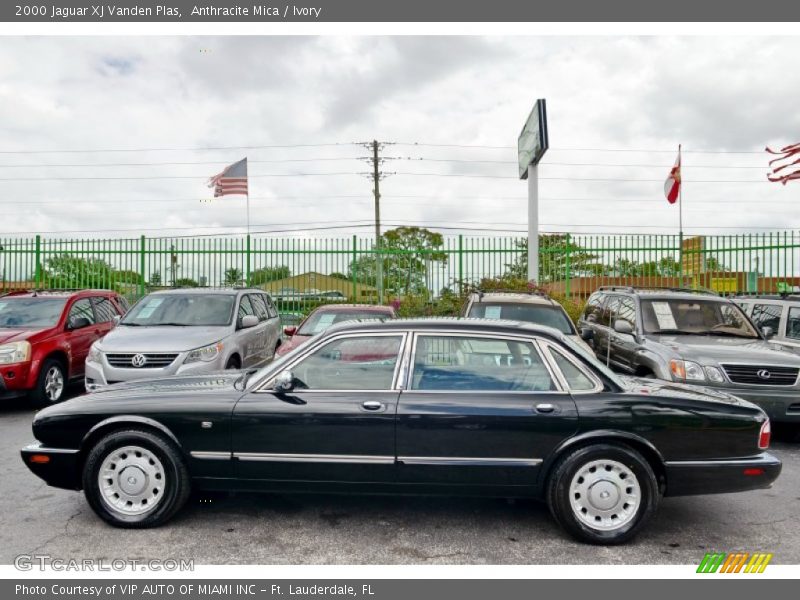 Anthracite Mica / Ivory 2000 Jaguar XJ Vanden Plas