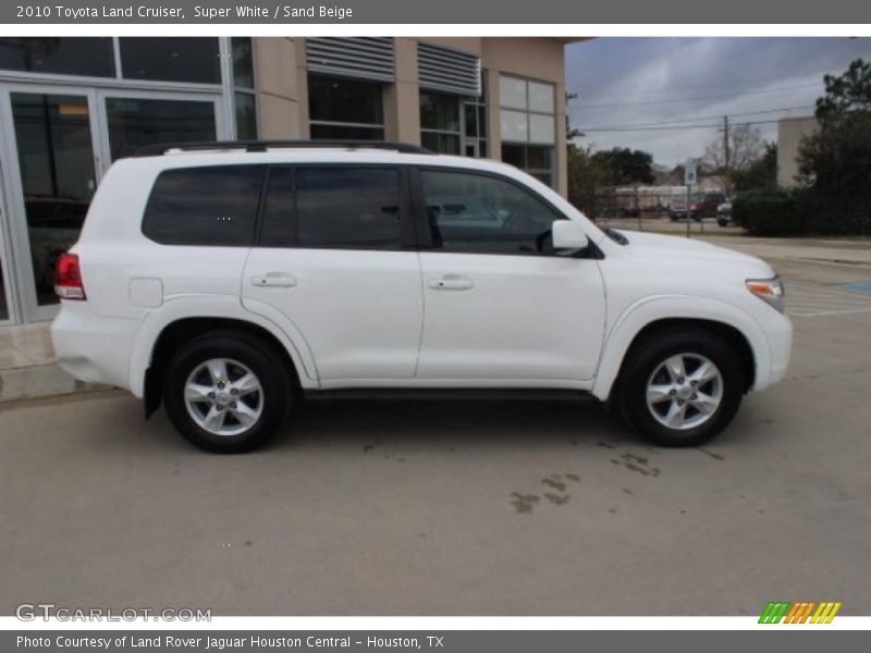 Super White / Sand Beige 2010 Toyota Land Cruiser