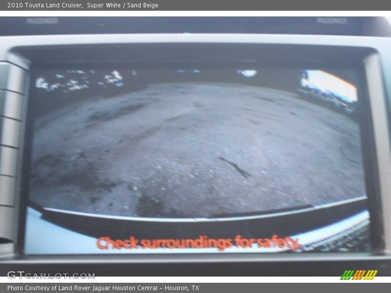 Super White / Sand Beige 2010 Toyota Land Cruiser