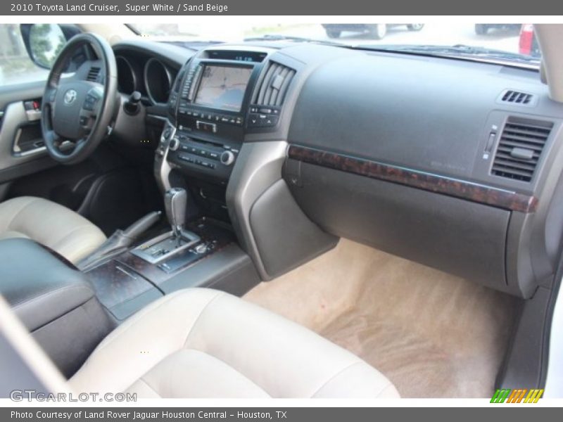 Super White / Sand Beige 2010 Toyota Land Cruiser