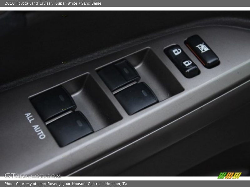Super White / Sand Beige 2010 Toyota Land Cruiser