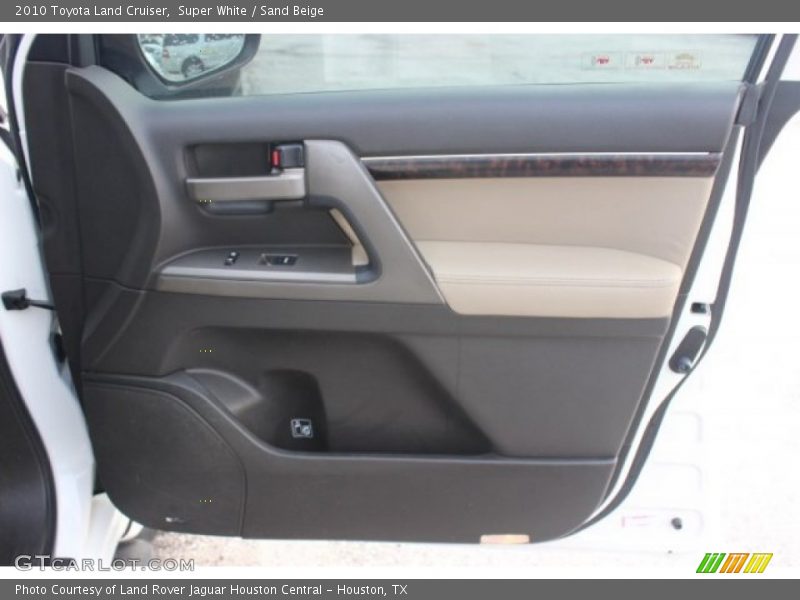 Door Panel of 2010 Land Cruiser 
