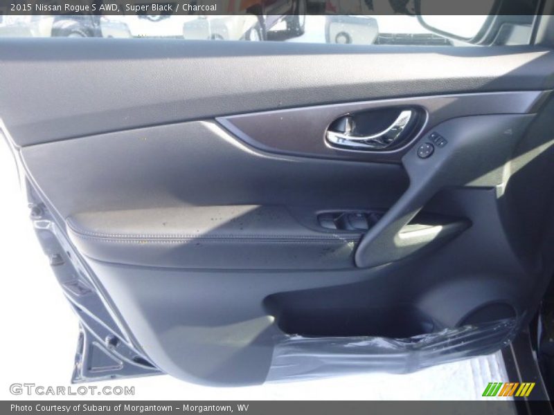 Super Black / Charcoal 2015 Nissan Rogue S AWD
