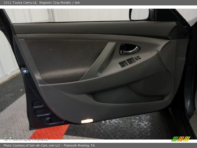 Magnetic Gray Metallic / Ash 2011 Toyota Camry LE
