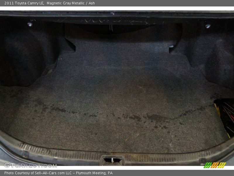 Magnetic Gray Metallic / Ash 2011 Toyota Camry LE