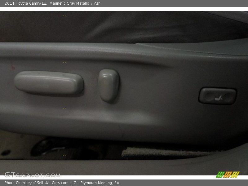 Magnetic Gray Metallic / Ash 2011 Toyota Camry LE