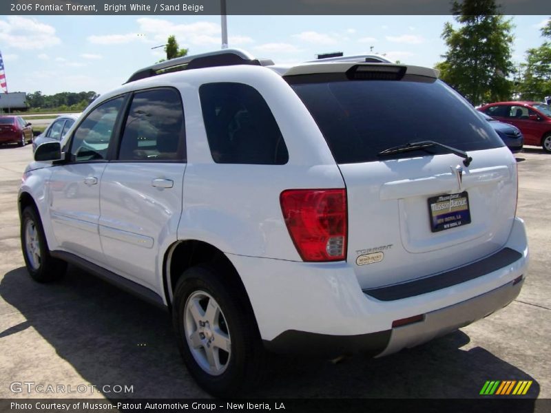 Bright White / Sand Beige 2006 Pontiac Torrent