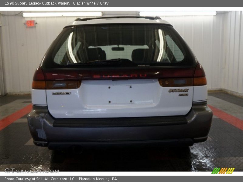 Glacier White / Gray 1998 Subaru Legacy Outback Wagon