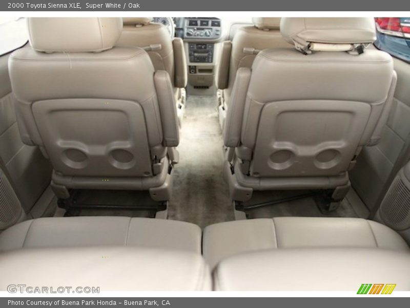 Super White / Oak 2000 Toyota Sienna XLE