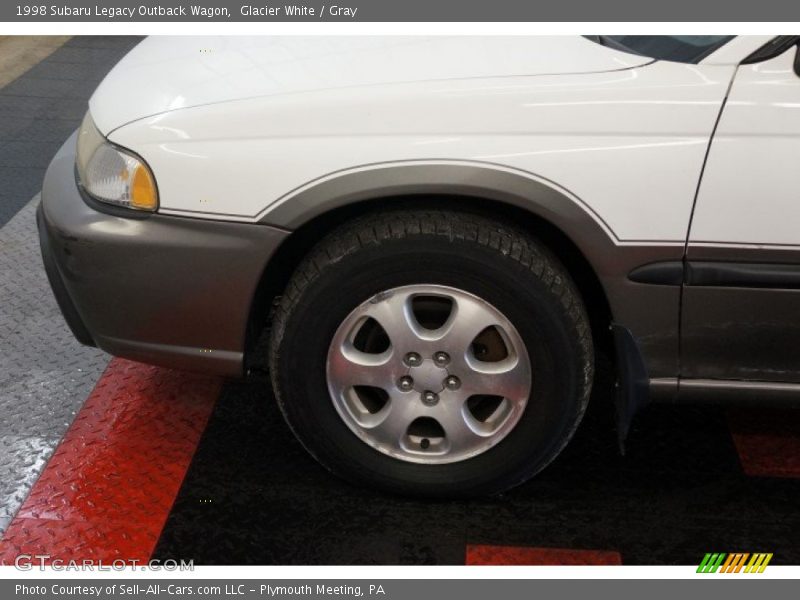 Glacier White / Gray 1998 Subaru Legacy Outback Wagon