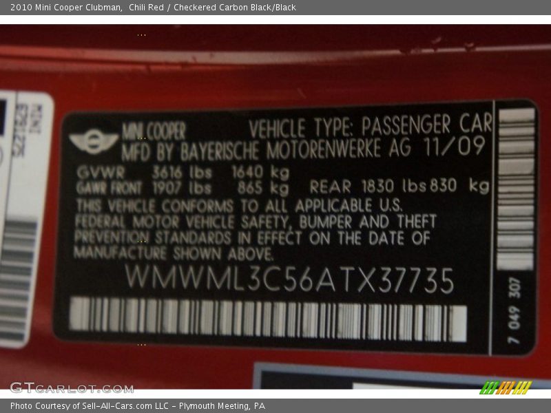Chili Red / Checkered Carbon Black/Black 2010 Mini Cooper Clubman
