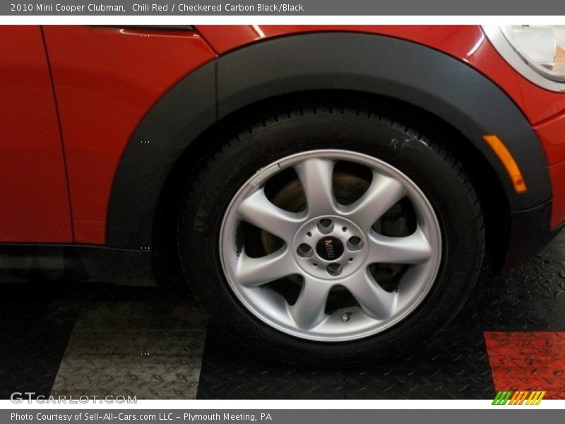 Chili Red / Checkered Carbon Black/Black 2010 Mini Cooper Clubman