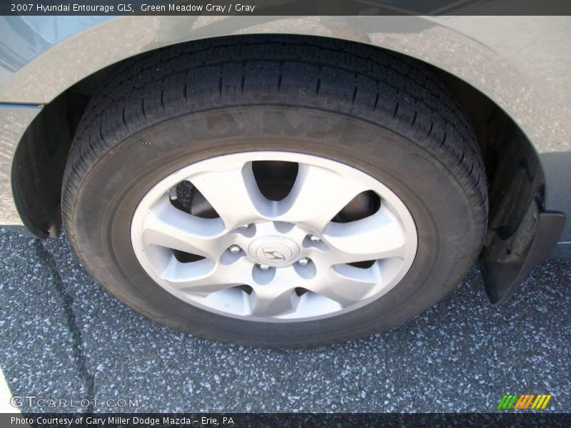 Green Meadow Gray / Gray 2007 Hyundai Entourage GLS