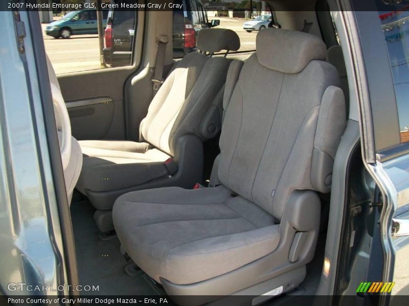 Green Meadow Gray / Gray 2007 Hyundai Entourage GLS