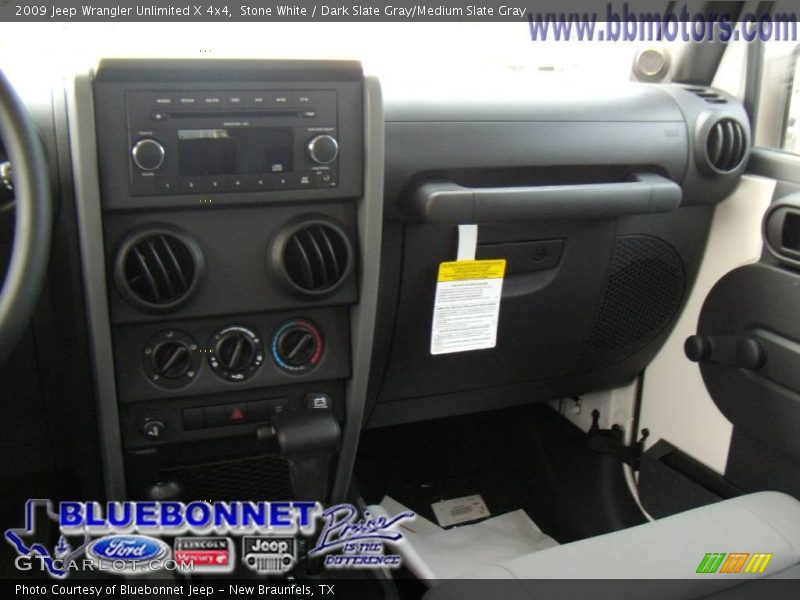 Stone White / Dark Slate Gray/Medium Slate Gray 2009 Jeep Wrangler Unlimited X 4x4