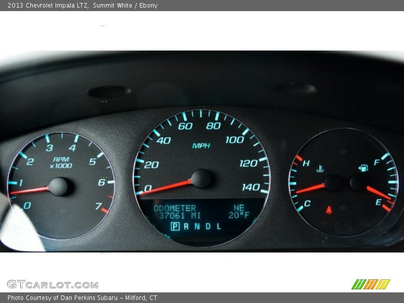 Summit White / Ebony 2013 Chevrolet Impala LTZ