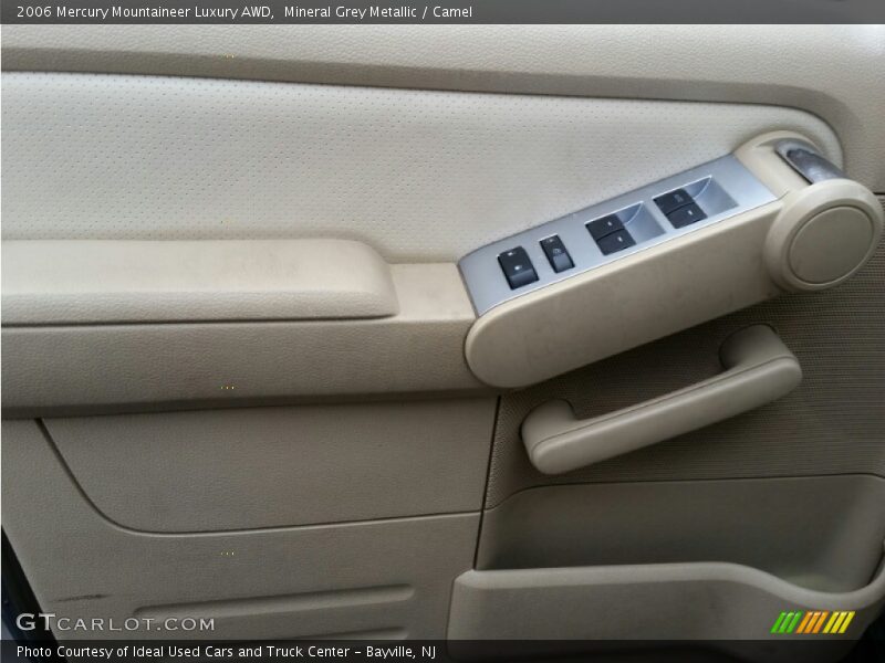 Mineral Grey Metallic / Camel 2006 Mercury Mountaineer Luxury AWD