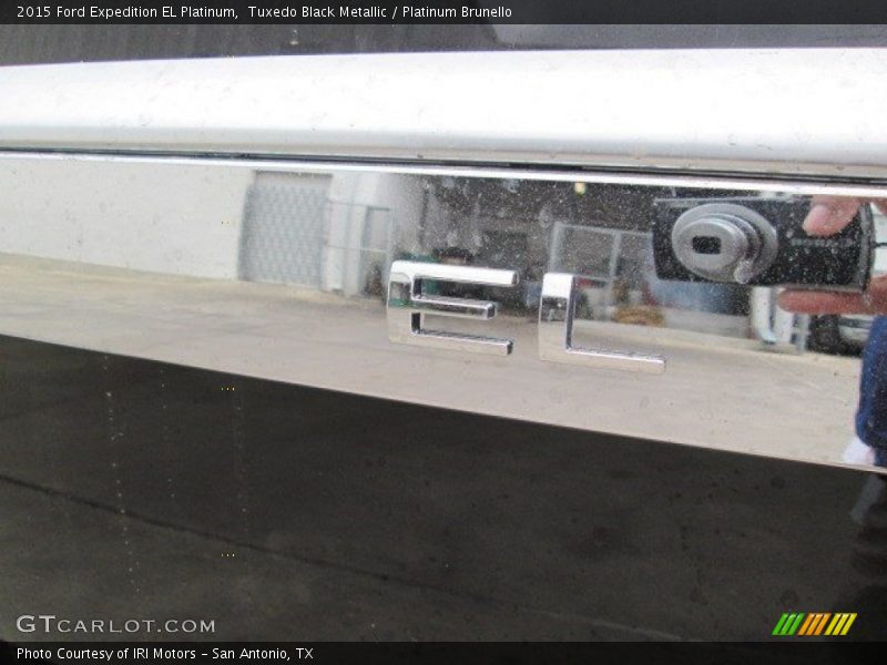 Tuxedo Black Metallic / Platinum Brunello 2015 Ford Expedition EL Platinum
