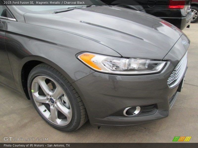 Magnetic Metallic / Charcoal Black 2015 Ford Fusion SE