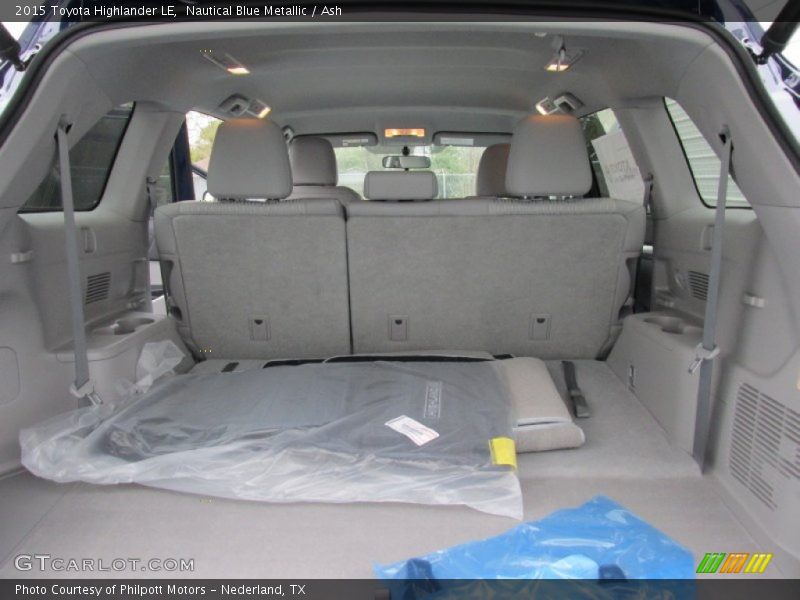  2015 Highlander LE Trunk