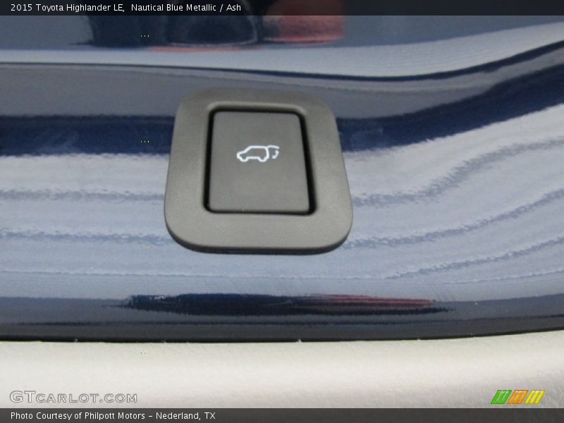 Nautical Blue Metallic / Ash 2015 Toyota Highlander LE