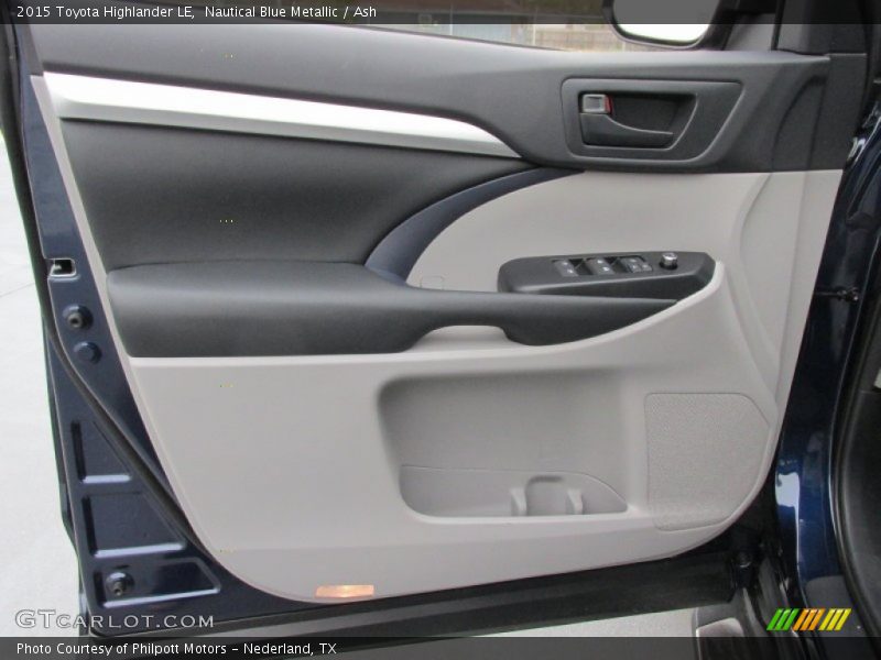 Door Panel of 2015 Highlander LE
