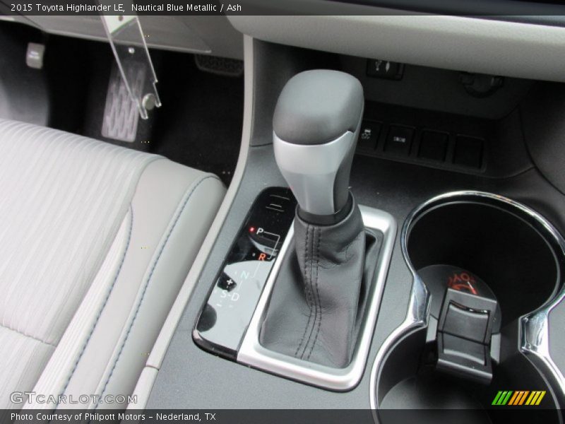  2015 Highlander LE 6 Speed Automatic Shifter