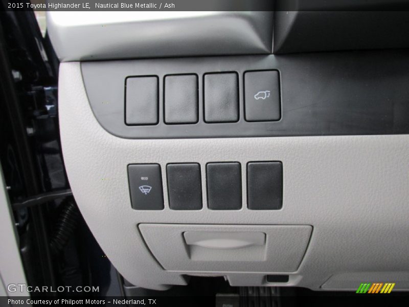 Nautical Blue Metallic / Ash 2015 Toyota Highlander LE
