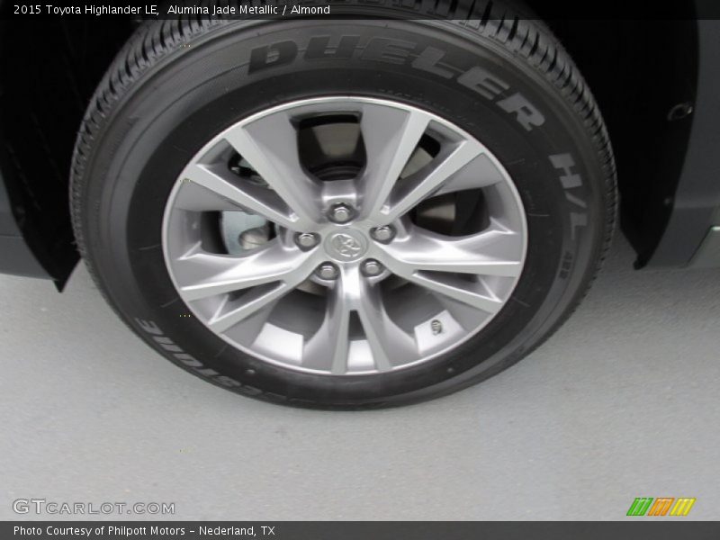  2015 Highlander LE Wheel