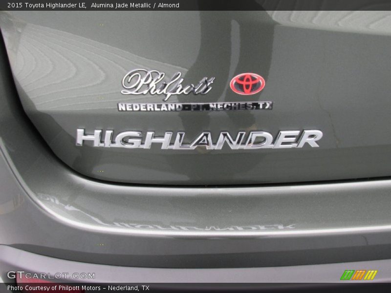 Alumina Jade Metallic / Almond 2015 Toyota Highlander LE