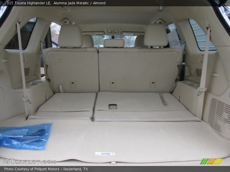 Alumina Jade Metallic / Almond 2015 Toyota Highlander LE