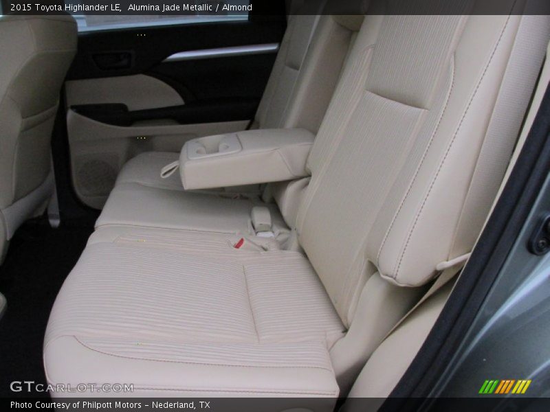 Alumina Jade Metallic / Almond 2015 Toyota Highlander LE