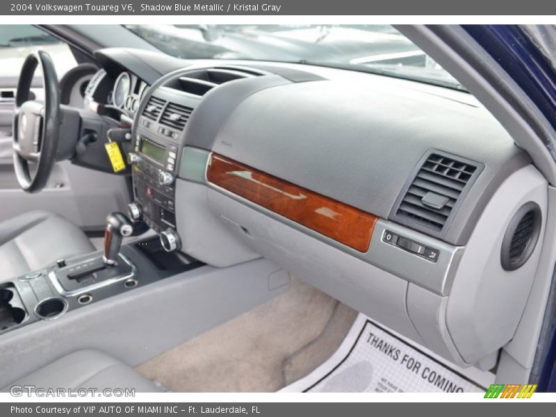 Dashboard of 2004 Touareg V6