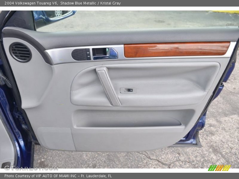 Door Panel of 2004 Touareg V6