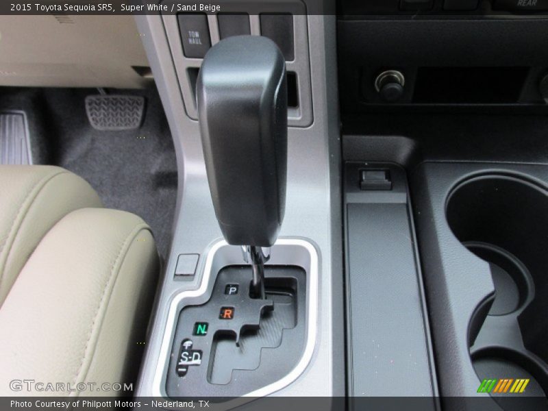 Super White / Sand Beige 2015 Toyota Sequoia SR5