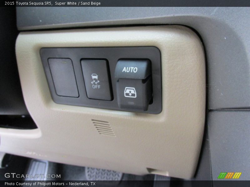 Super White / Sand Beige 2015 Toyota Sequoia SR5