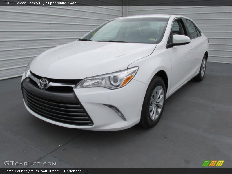 Super White / Ash 2015 Toyota Camry LE